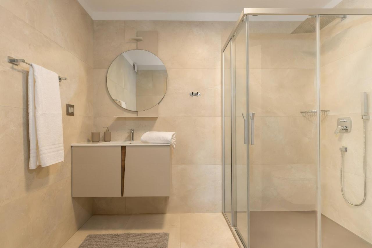 Luxury Villa Santa Cruz With Xl Pool And Jacuzzi Potpićan エクステリア 写真