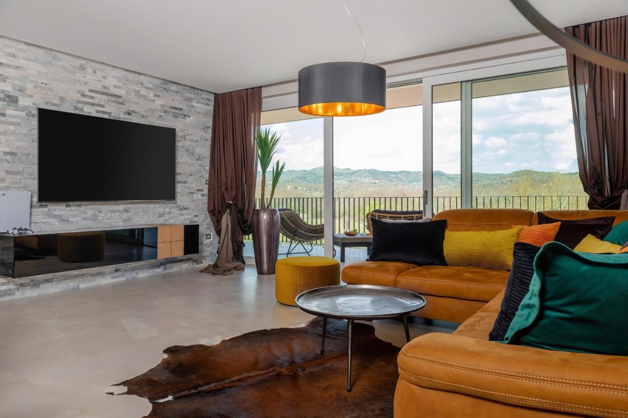 Luxury Villa Santa Cruz With Xl Pool And Jacuzzi Potpićan エクステリア 写真